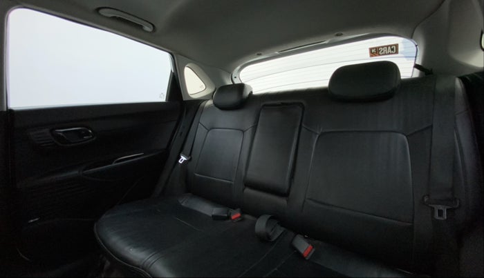 2022 Hyundai NEW I20 ASTA (O) 1.2 MT, Petrol, Manual, 27,999 km, Right Side Rear Door Cabin