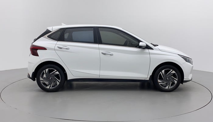 2022 Hyundai NEW I20 ASTA (O) 1.2 MT, Petrol, Manual, 27,999 km, Right Side View