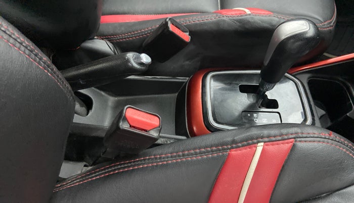 2018 Maruti IGNIS ALPHA 1.2 AMT DUAL TONE, Petrol, Automatic, 38,395 km, Gear Lever