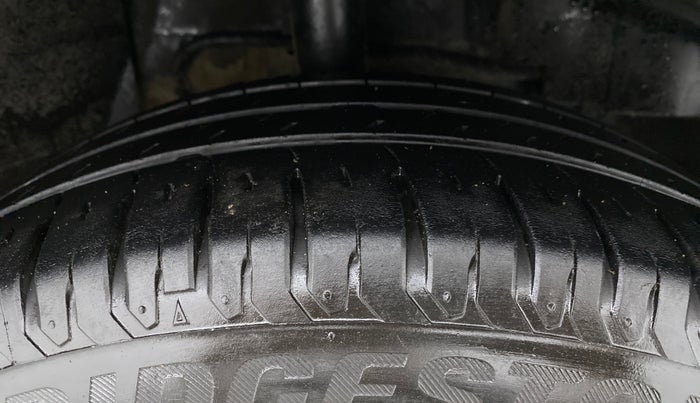 2019 Tata NEXON XZA PLUS DIESEL, Diesel, Automatic, 1,01,427 km, Right Front Tyre Tread