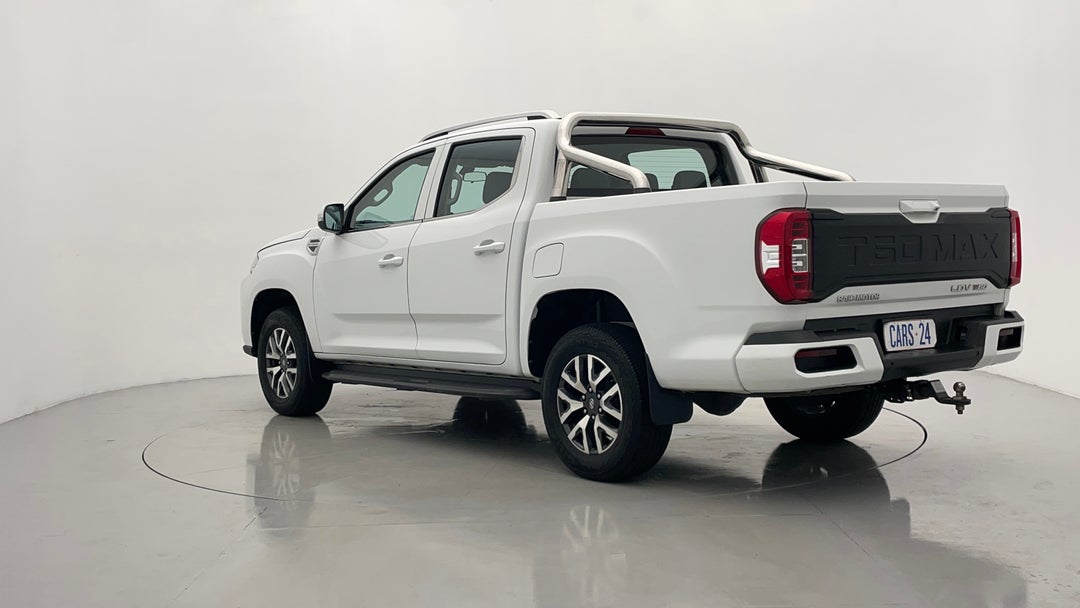 Left Back Diagonal (45- Degree) View