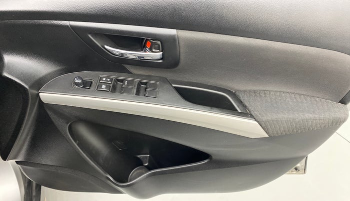2015 Maruti S Cross ZETA 1.3, Diesel, Manual, 70,731 km, Driver Side Door Panels Control