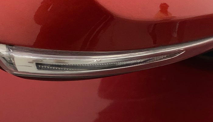 2019 Hyundai NEW SANTRO SPORTZ AMT, Petrol, Automatic, 17,626 km, Right rear-view mirror - Indicator light has minor damage