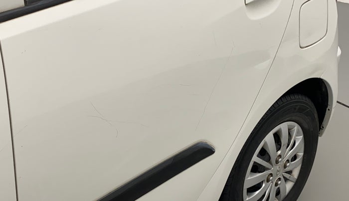2014 Hyundai i10 SPORTZ 1.1, Petrol, Manual, 61,346 km, Rear left door - Minor scratches