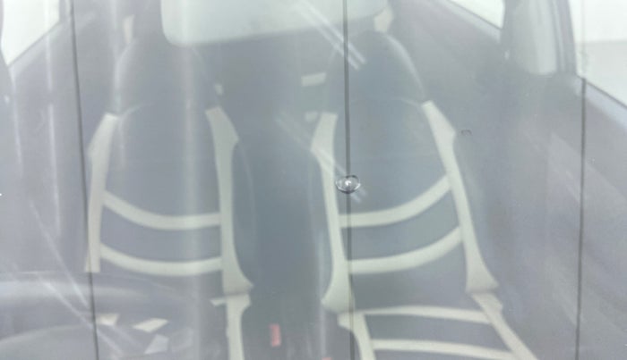 2017 Maruti Alto 800 LXI O, Petrol, Manual, 68,667 km, Front windshield - Minor spot on windshield