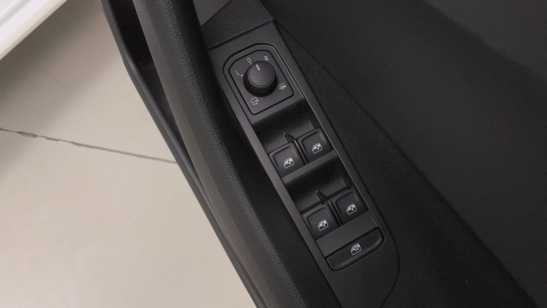 2023 SKODA Scala Ambition 85tsi, Automatic, 16212 km, Drivers Side Door Panel Controls