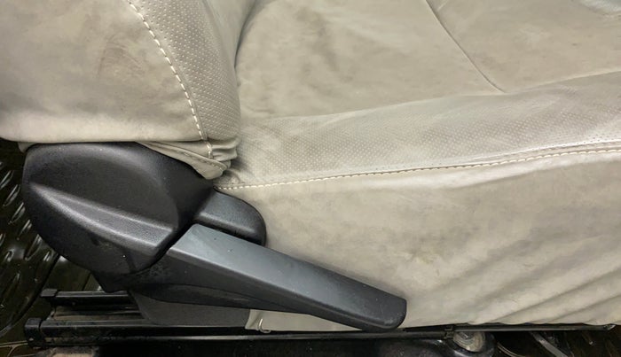 2012 Toyota Etios G, Petrol, Manual, 39,717 km, Driver Side Adjustment Panel