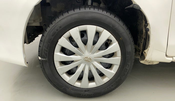 2012 Toyota Etios G, Petrol, Manual, 39,717 km, Left Front Wheel