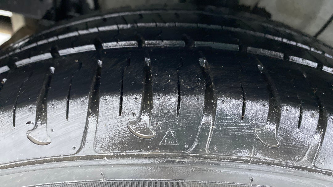 Right Rear Tyre Tread