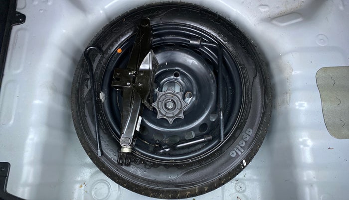 2019 Hyundai Grand i10 SPORTZ 1.2 KAPPA VTVT, Petrol, Manual, 27,451 km, Spare Tyre