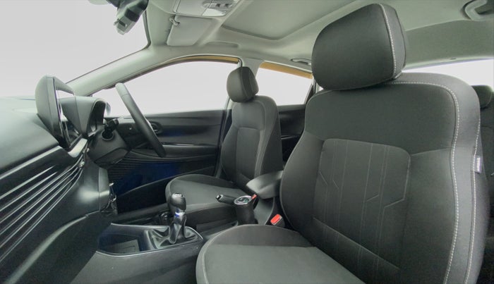 2020 Hyundai NEW I20 ASTA (O) 1.2 MT, Petrol, Manual, 10,660 km, Right Side Front Door Cabin