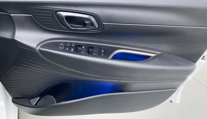 2020 Hyundai NEW I20 ASTA (O) 1.2 MT, Petrol, Manual, 10,660 km, Driver Side Door Panels Control