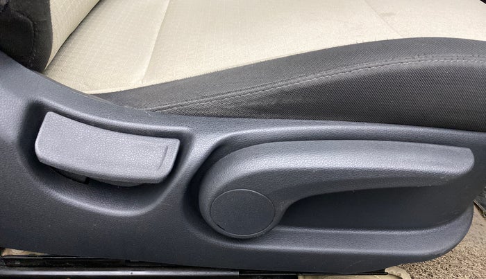 2018 Hyundai Verna 1.6 CRDI SX + AT, Diesel, Automatic, 54,312 km, Driver Side Adjustment Panel