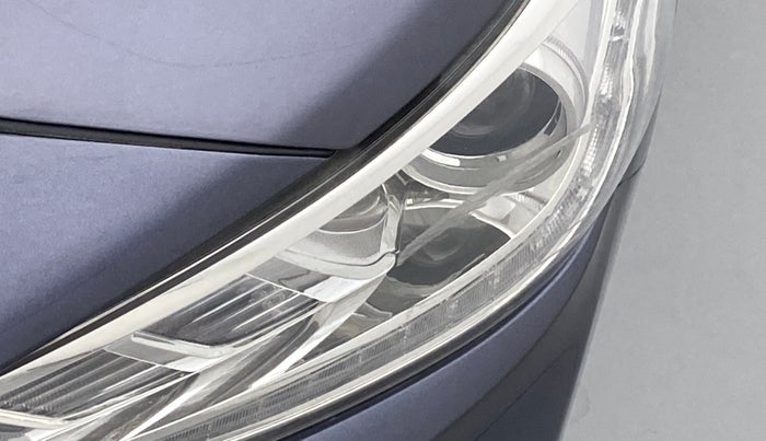 2018 Hyundai Verna 1.6 CRDI SX + AT, Diesel, Automatic, 54,312 km, Left headlight - Minor scratches