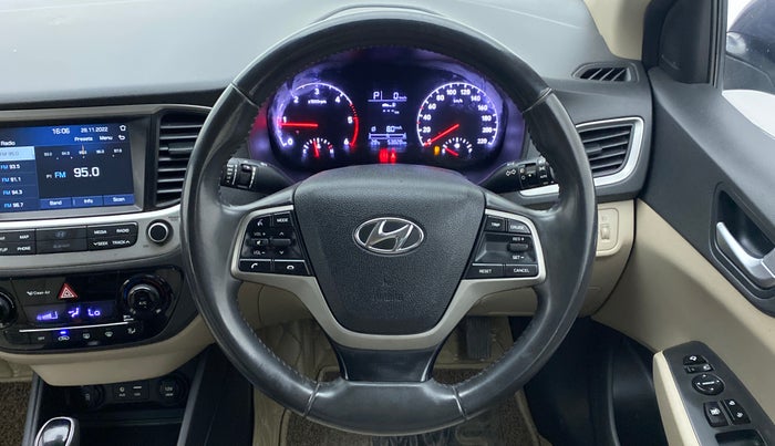 2018 Hyundai Verna 1.6 CRDI SX + AT, Diesel, Automatic, 54,312 km, Steering Wheel Close Up