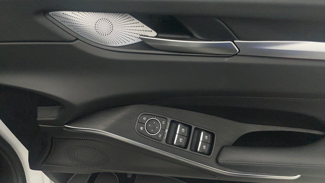 2025 GWM Haval H6 Lux, Automatic, 4482 km, Drivers Side Door Panel Controls