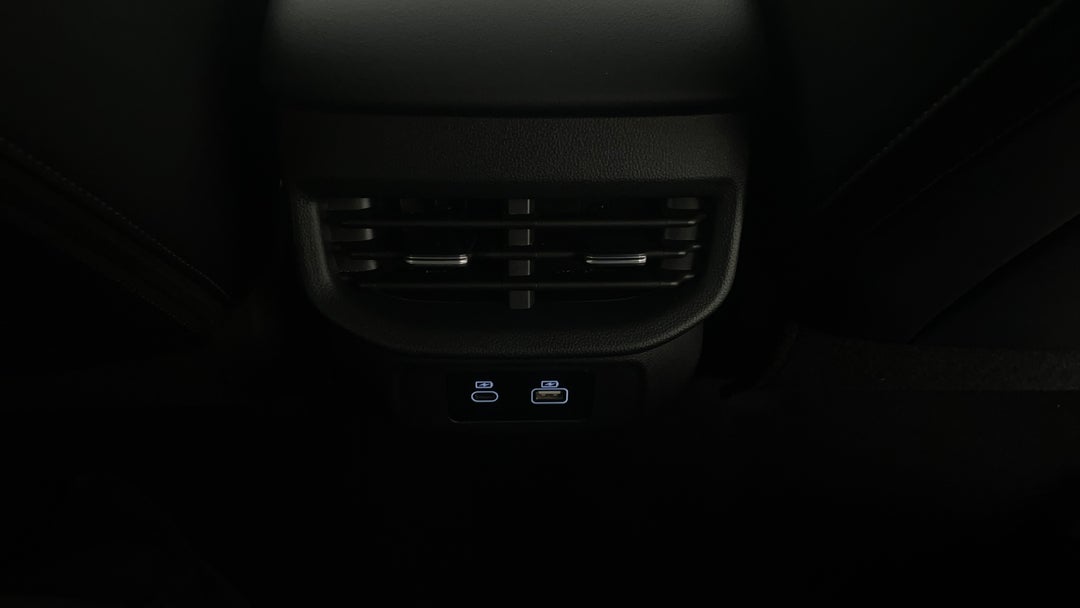 2025 GWM Haval H6 Lux, Automatic, 4482 km, Rear A/C Vent