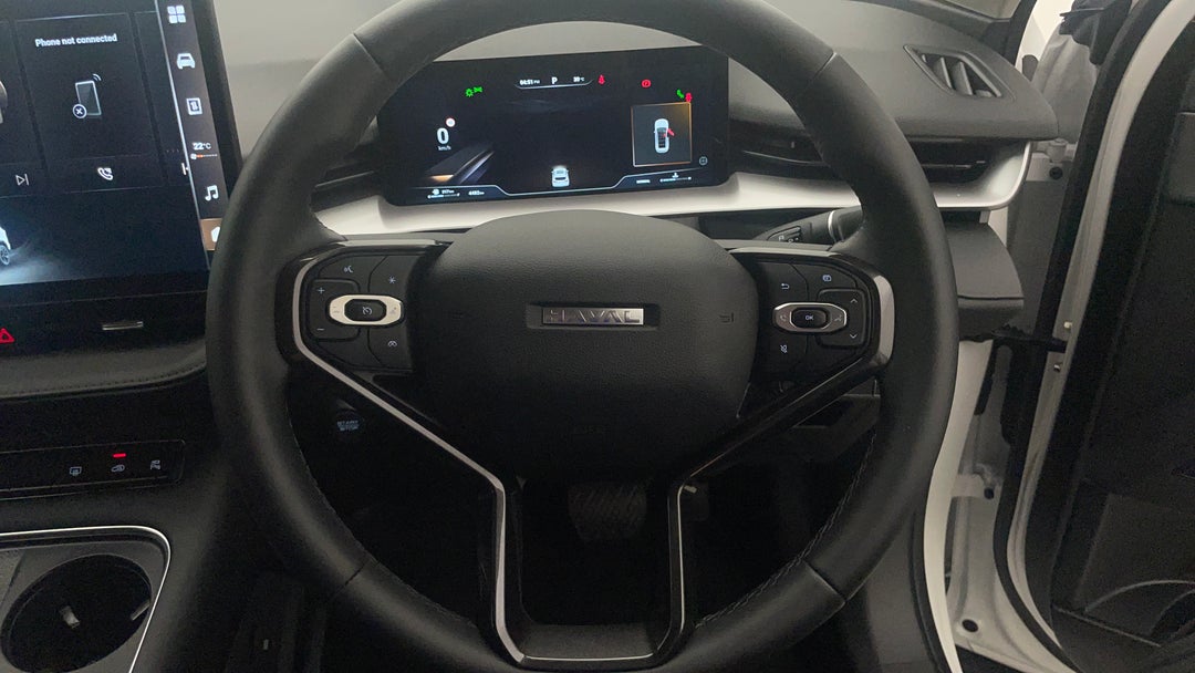2025 GWM Haval H6 Lux, Automatic, 4482 km, Steering Wheel Close-up