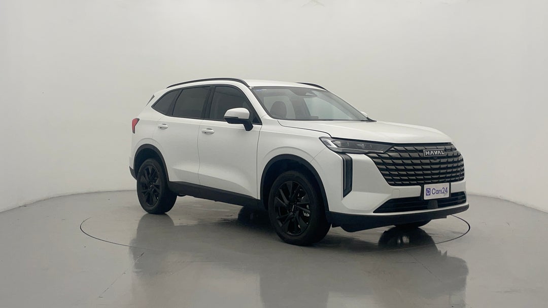 2025 GWM Haval H6 Lux, Automatic, 4482 km, Right Front Diagonal (45- Degree) View