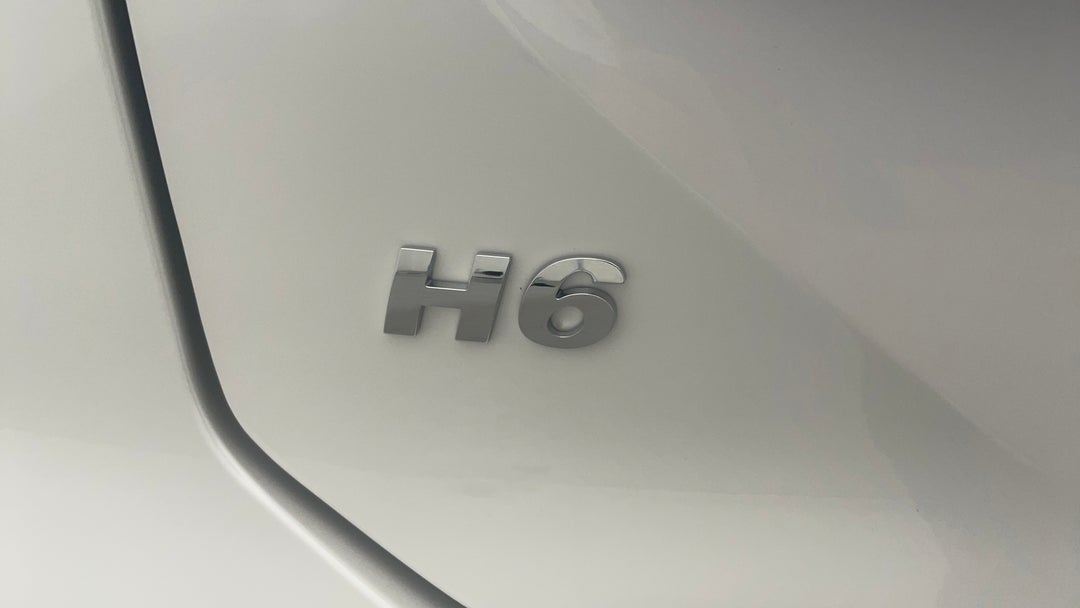 2025 GWM Haval H6 Lux, Automatic, 4482 km, Badge (Boot Left Side)