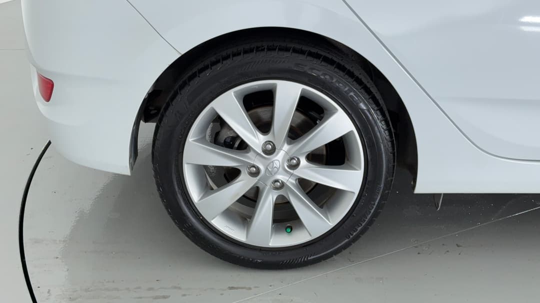 2018 Hyundai Accent Sport, Automatic, 71026 km, Right Rear Wheel