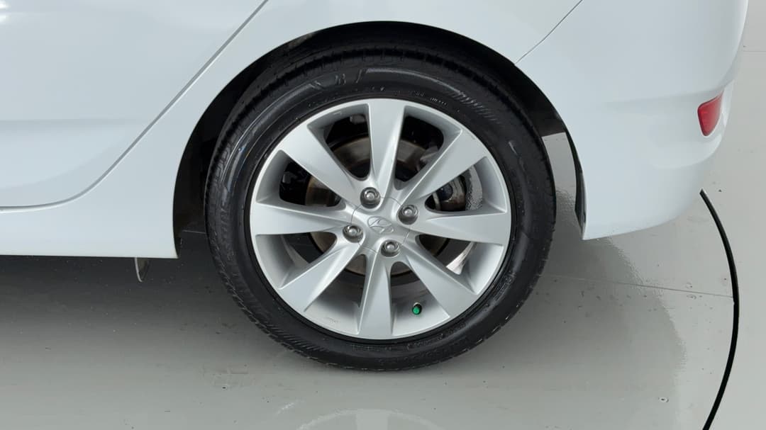 2018 Hyundai Accent Sport, Automatic, 71026 km, Left Rear Wheel