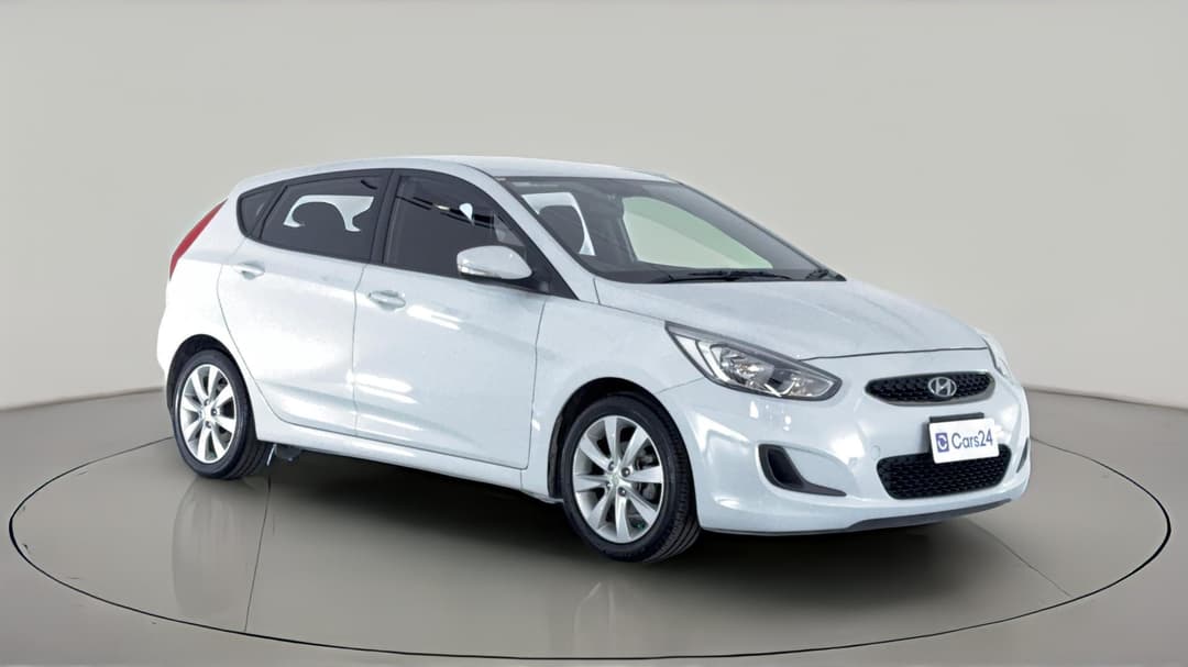 2018 Hyundai Accent Sport, Automatic, 71026 km, Right Front Diagonal (45- Degree) View