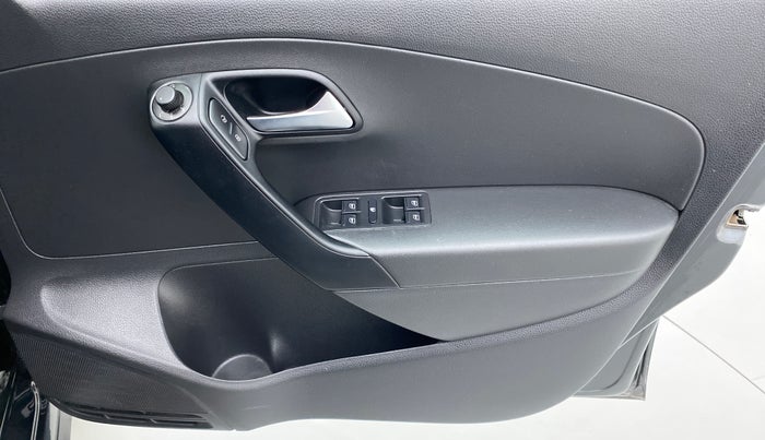 2021 Volkswagen Polo HIGH LINE PLUS 1.0, Petrol, Manual, 5,119 km, Driver Side Door Panels Control