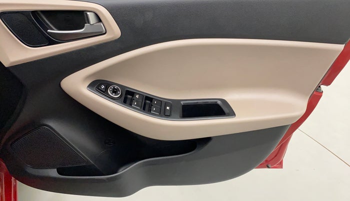 2016 Hyundai Elite i20 ASTA 1.2, Petrol, Manual, 4,532 km, Driver Side Door Panels Control