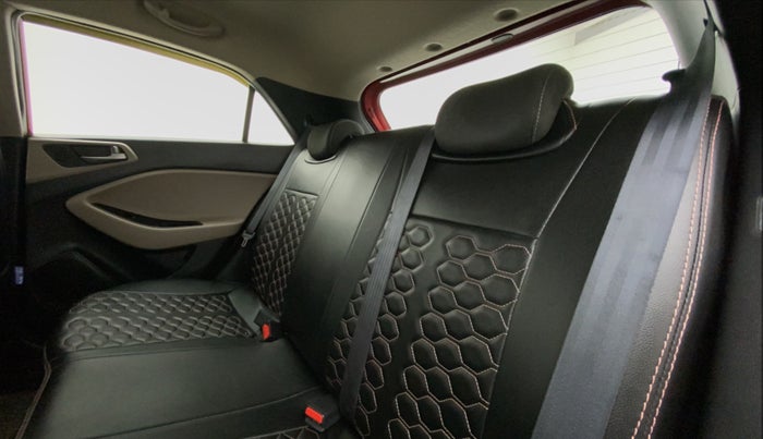 2016 Hyundai Elite i20 ASTA 1.2, Petrol, Manual, 4,532 km, Right Side Rear Door Cabin