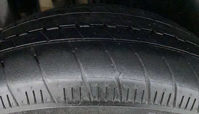 2019 Maruti Dzire ZDI Plus, Diesel, Manual, 64,732 km, Right Rear Tyre Tread