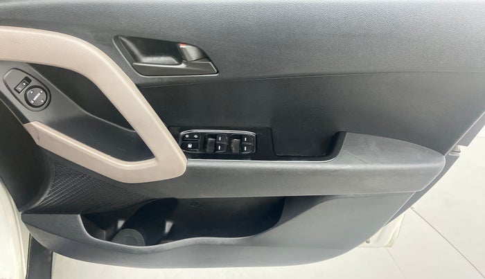 2018 Hyundai Creta 1.6 E + VTVT, Petrol, Manual, 23,957 km, Driver Side Door Panels Control