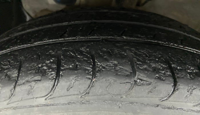 2018 Hyundai Creta 1.6 E + VTVT, Petrol, Manual, 23,957 km, Left Front Tyre Tread