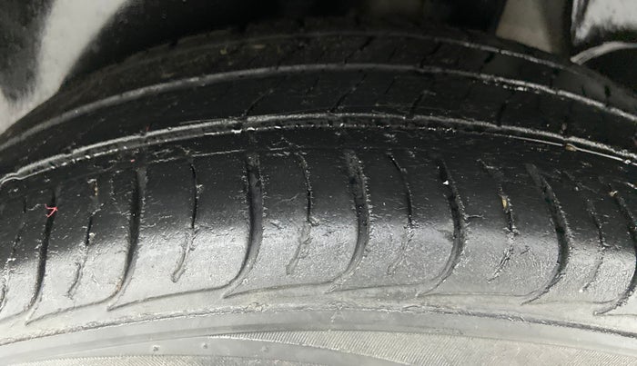 2018 Hyundai Creta 1.6 E + VTVT, Petrol, Manual, 23,957 km, Left Rear Tyre Tread