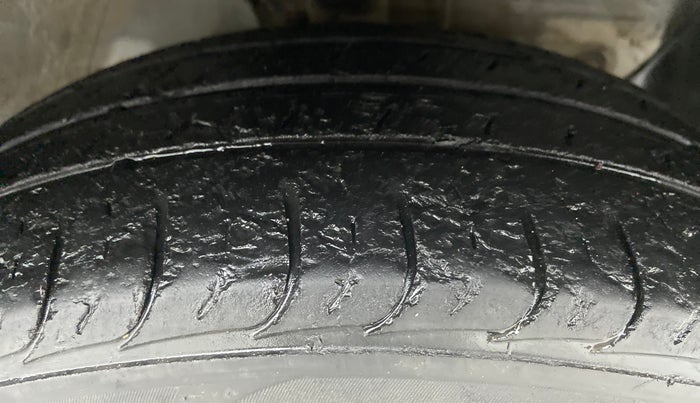 2018 Hyundai Creta 1.6 E + VTVT, Petrol, Manual, 23,957 km, Right Front Tyre Tread