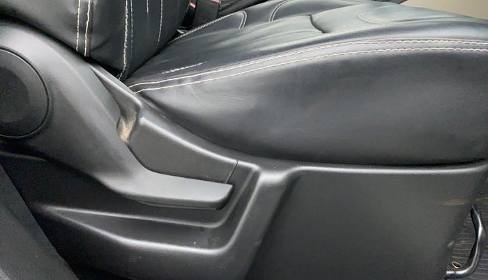 2019 Maruti New Wagon-R VXI 1.2L, Petrol, Manual, 13,644 km, Driver Side Adjustment Panel