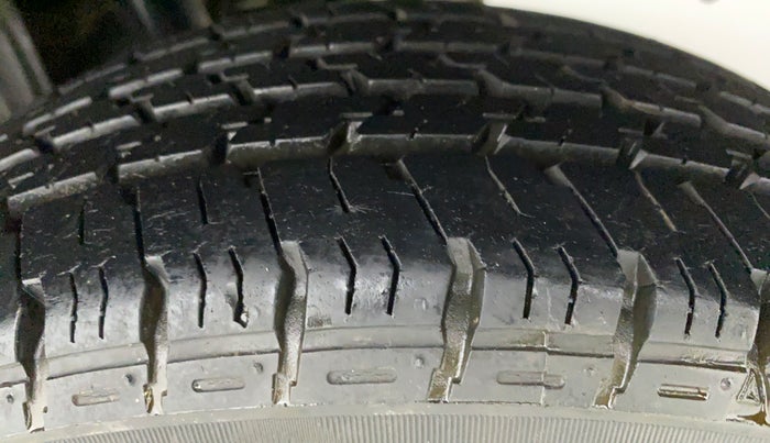 2017 Maruti Alto K10 VXI OPT, Petrol, Manual, 20,409 km, Left Rear Tyre Tread