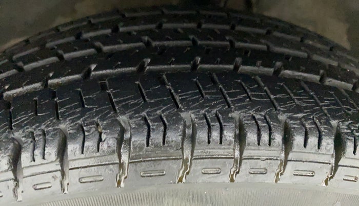 2017 Maruti Alto K10 VXI OPT, Petrol, Manual, 20,409 km, Left Front Tyre Tread