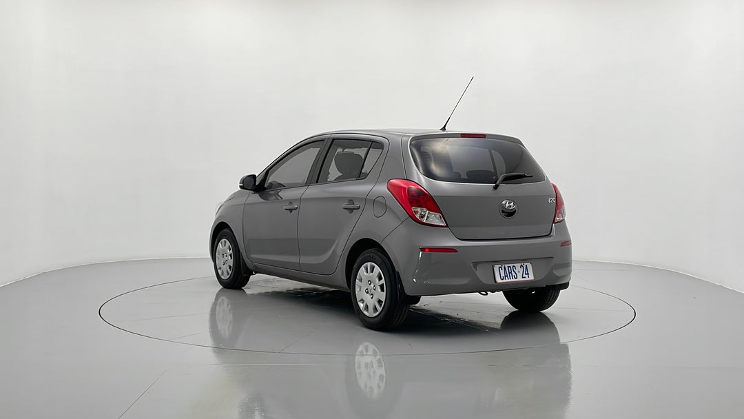 Left Back Diagonal (45- Degree) View