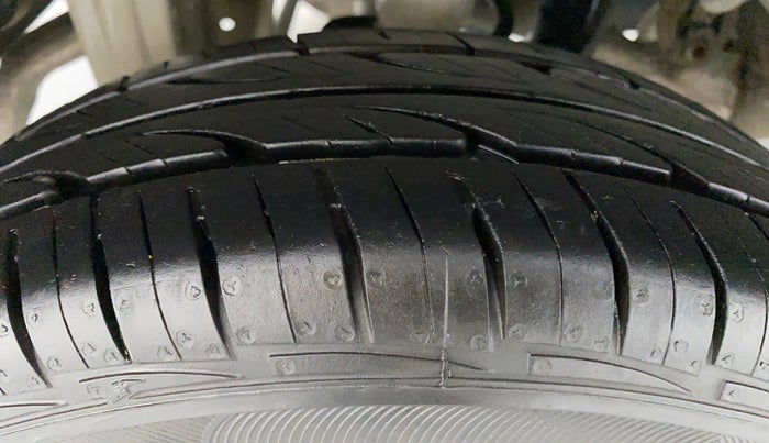 2018 Maruti Alto 800 LXI, Petrol, Manual, 11,756 km, Right Rear Tyre Tread