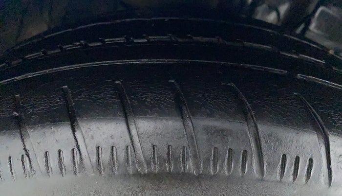 2017 Tata Tiago XZ 1.05 REVOTORQ, Diesel, Manual, 41,205 km, Right Front Tyre Tread
