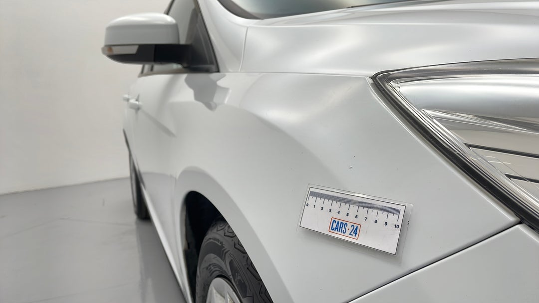 Quarter Panel Front RHS Guard Chip