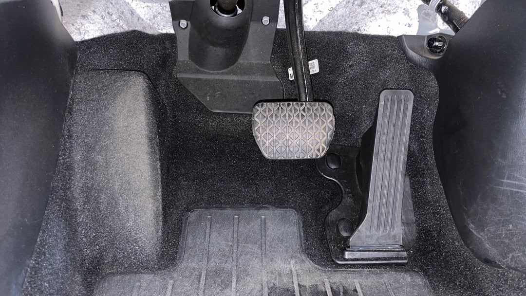 2022 Mazda CX-5 Maxx (FWD), Automatic, 69524 km, Pedals and Footmat