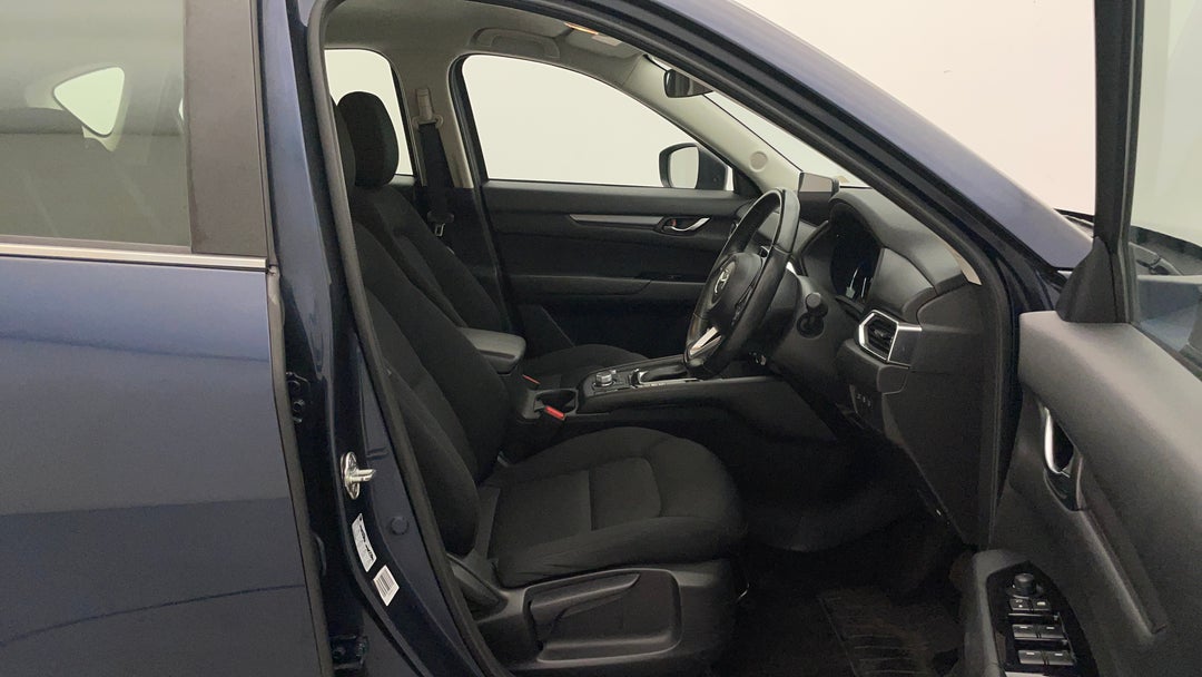 2022 Mazda CX-5 Maxx (FWD), Automatic, 69524 km, Right Side Front Door Cabin View