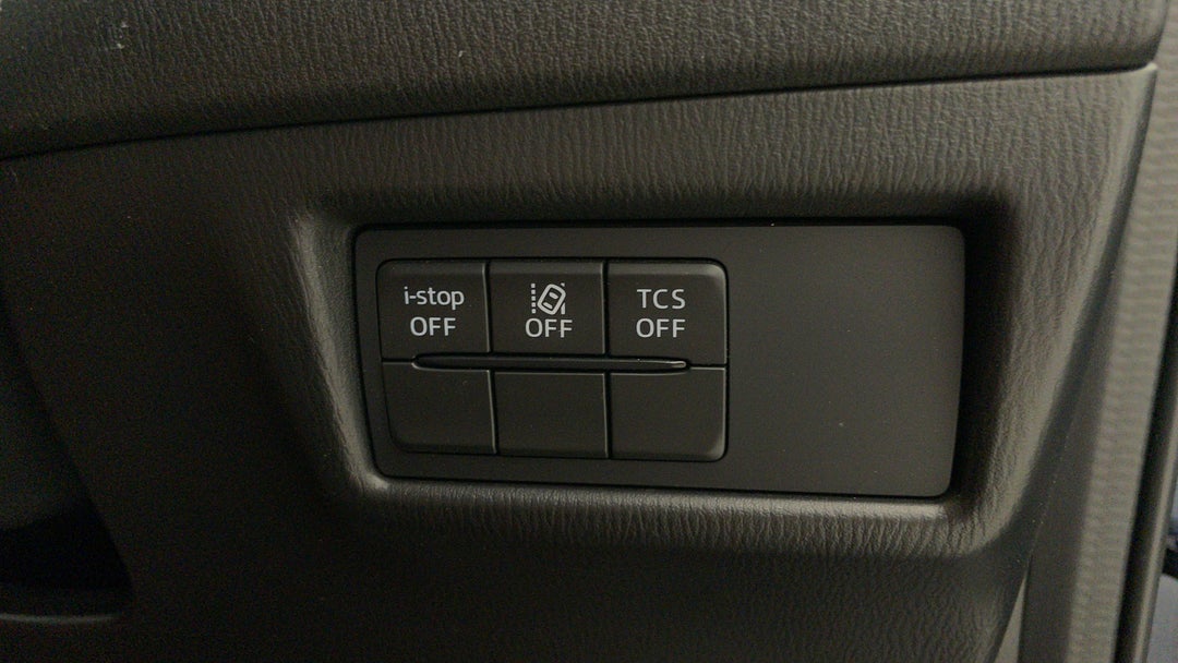 2022 Mazda CX-5 Maxx (FWD), Automatic, 69524 km, Utility Switches/Buttons