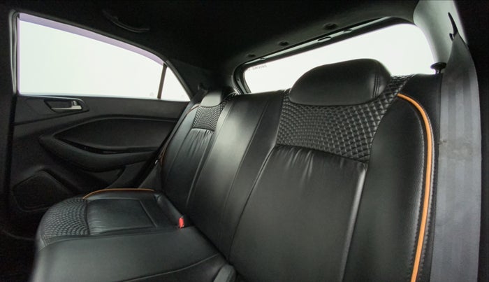 2015 Hyundai i20 Active 1.2, Petrol, Manual, 82,486 km, Right Side Rear Door Cabin