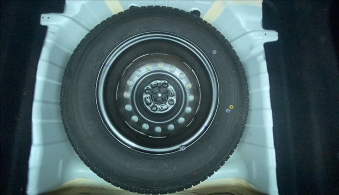 2020 Tata ALTROZ XE PETROL, Petrol, Manual, 16,701 km, Spare Tyre