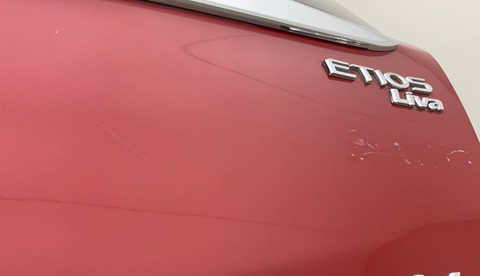 2011 Toyota Etios Liva V, Petrol, Manual, 79,431 km, Dicky (Boot door) - Minor scratches