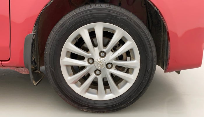 2011 Toyota Etios Liva V, Petrol, Manual, 79,431 km, Right Front Wheel