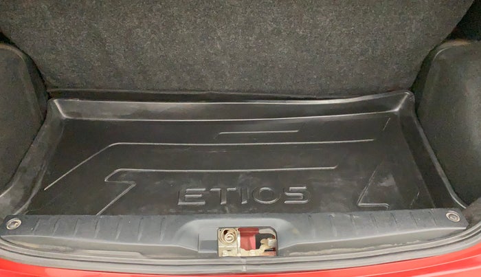 2011 Toyota Etios Liva V, Petrol, Manual, 79,431 km, Boot Inside